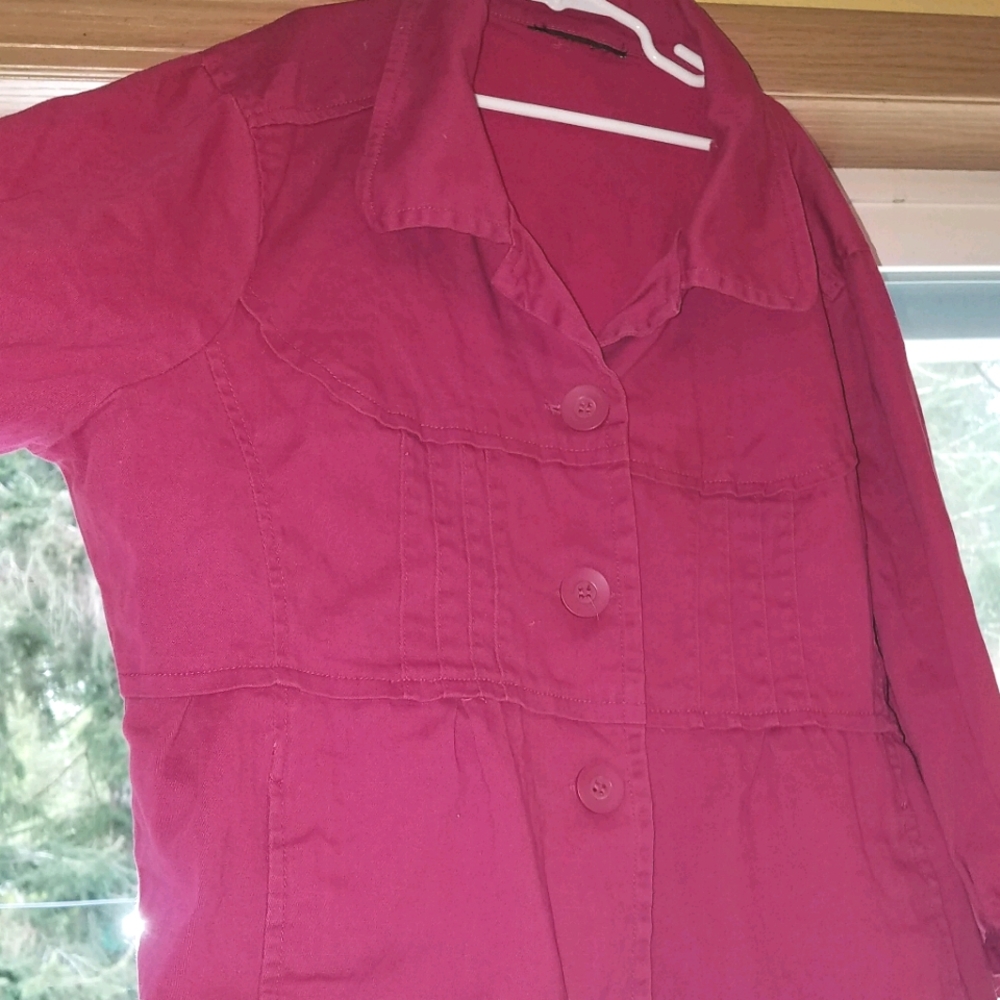 Magenta size small blazer